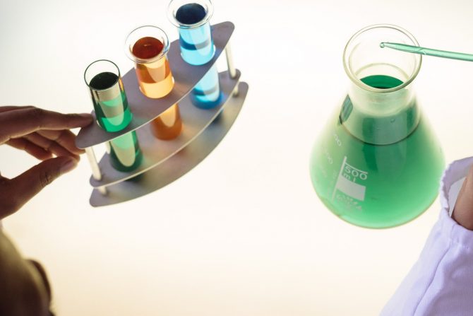 covid 19 - lek-laboratorija