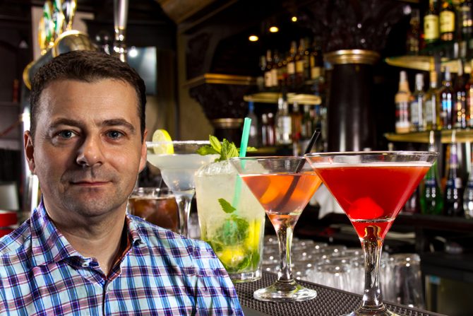 Dr Aleksandar Vujošević, alkoholizam