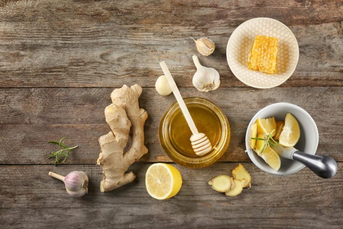 beli luk i đumbir, začini