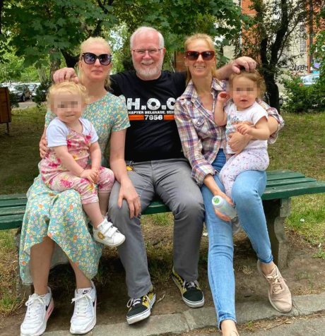 Žika Jelić i unuke