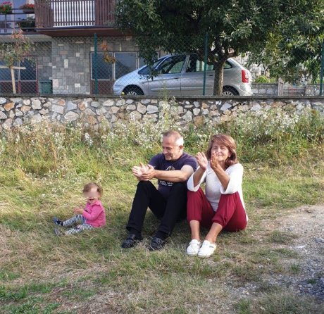 Dragan Vlahović sestra i dete