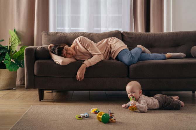 Postporođajna depresija