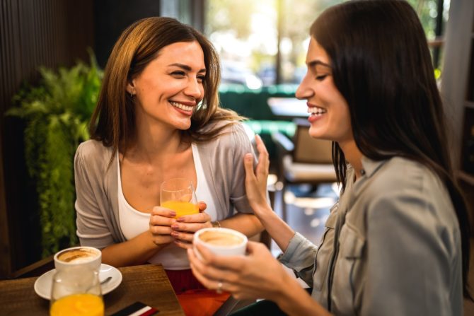 neko nešto od nas krije