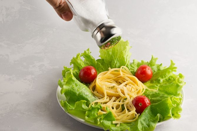 višak natrijuma u ishrani