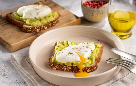 doručak avokado i jaje