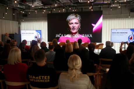 Nova era medicine, Panel