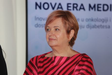 Nova era medicine, Panel