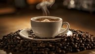 Razdražljivost, umor, glavobolja zato što nismo popili kafu, hoće li kofein obavezno podići pritisak