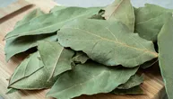 Lovorov list i zdravlje srca: Kako utiče na holesterol, šećer u krvi i upalne procese