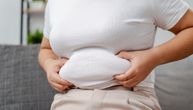 Uporne masne naslage na stomaku i butinama možda su poruka da nam fali jedan važan vitamin