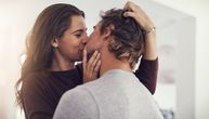 Partneri koji se često ljube razvijaju isti mikrobiom: Nauka otkriva kako poljubac utiče na telo i emocije