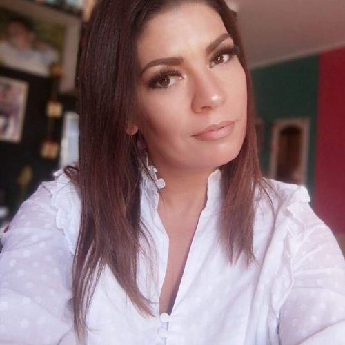 Ana Popović, profesor fizičke kulture